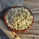 10 beneficii pentru sanatate ale semintelor de canepa decorticate