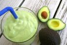 Un smoothie din avocado pentru fiecare zi din saptamana