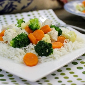 Dieta cu orez fiert si legume: 15 zile si 5 kilograme mai putin